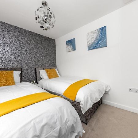 Royal House Wolverhampton - Perfect For Contractors & Large Groups Zewnętrze zdjęcie