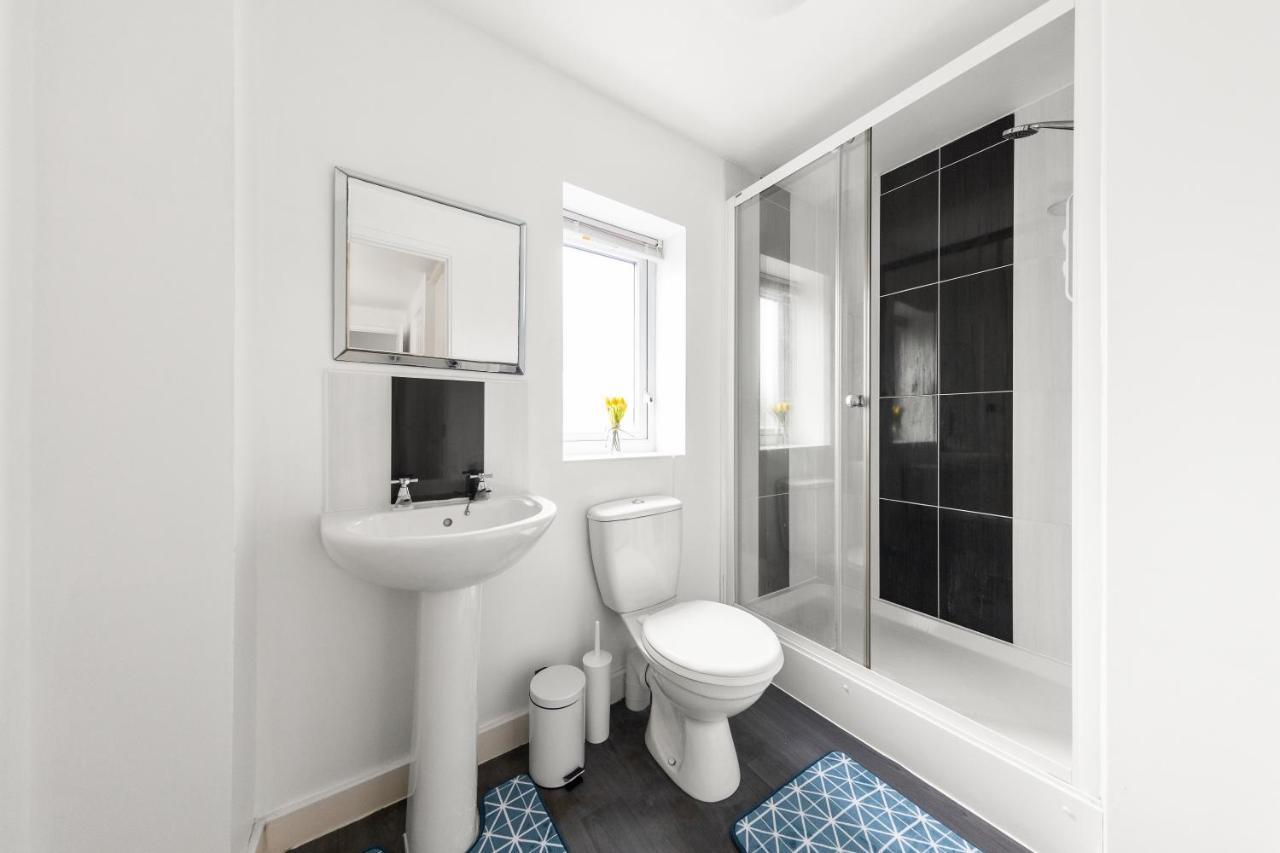 Royal House Wolverhampton - Perfect For Contractors & Large Groups Zewnętrze zdjęcie